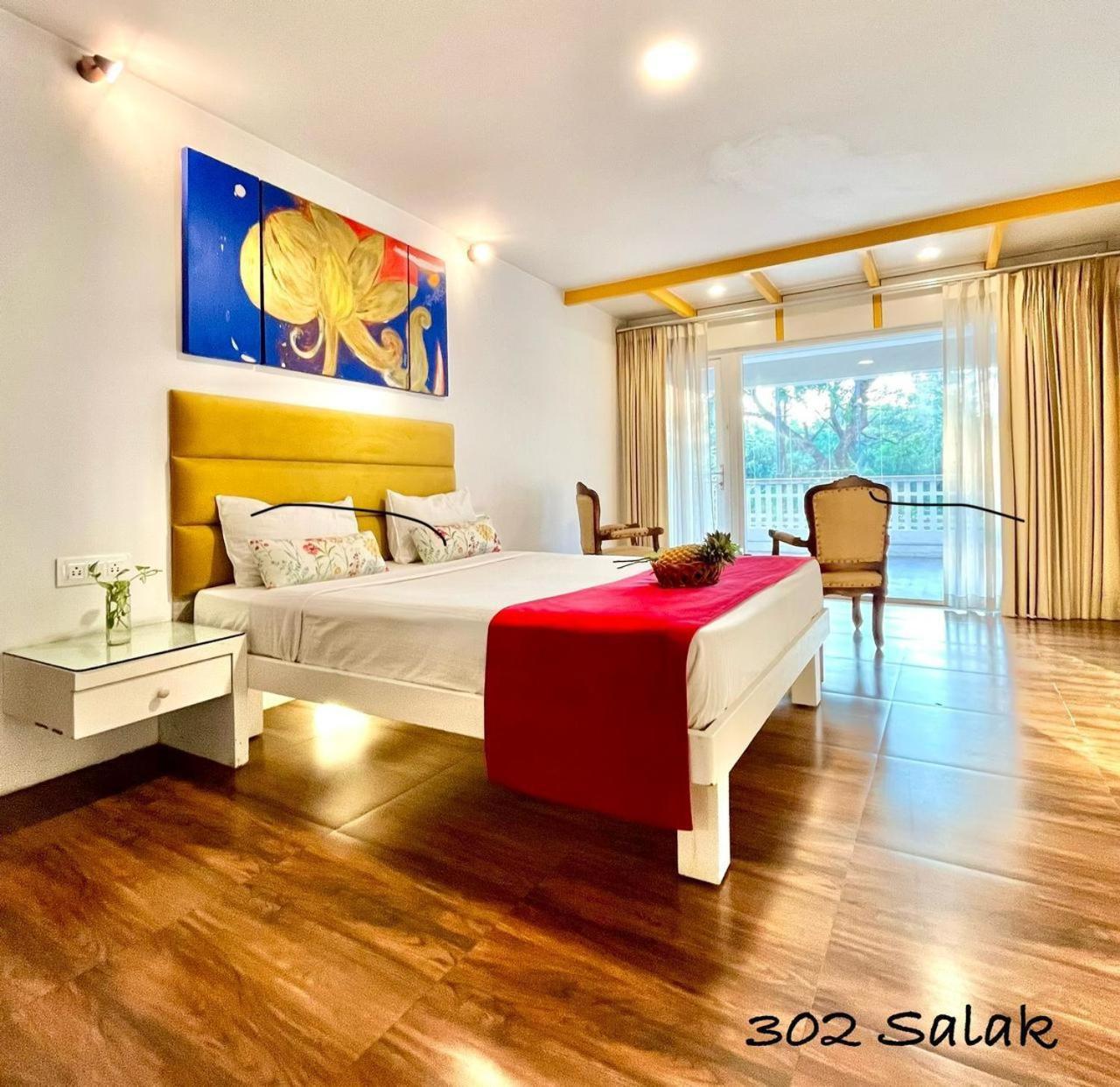 Beach Paradise Miramar Goa Panaji Bagian luar foto